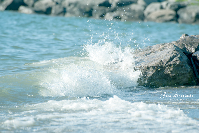 _JAS4703-WEB-Waves-against-rocks-3