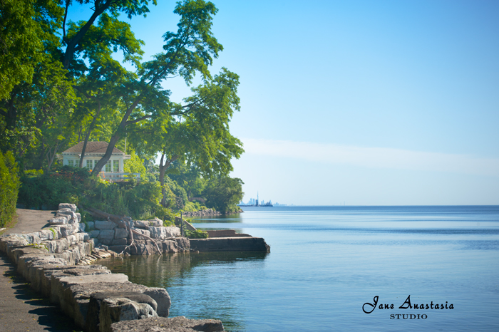 _JAS5689-WEB-House-on-the-lake